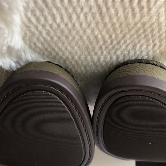 Lucky Brand Women’s Olive Green Slip On Loafers size 5.5 New - Picture 5 of 7